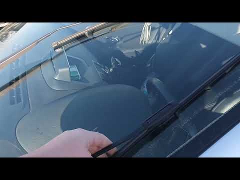 How To Change The Wiper Blades for Renault Megane | Car Freak