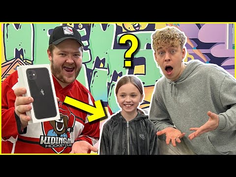 Piilota ja Voita MEEMITALOSSA  (Iphone 11)