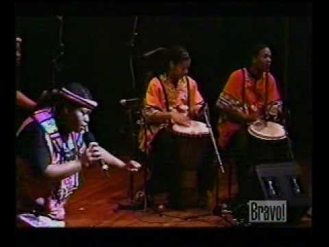 Soweto Gospel Choir Blessed in Concert: Noyana