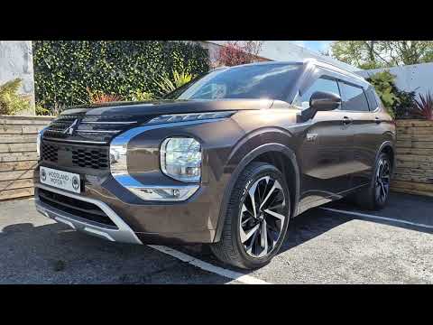 Mitsubishi Outlander 2.4 PVEV / 7 SEATER / EXCEED - Image 2