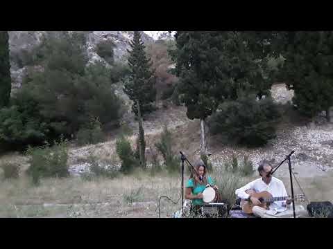 mantra Kali Maha Kali - Kalike Jagadambike (Mother of the worlds)  kirtan sacred chants