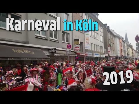 So feiern die Jecken an Weiberfastnacht 2019