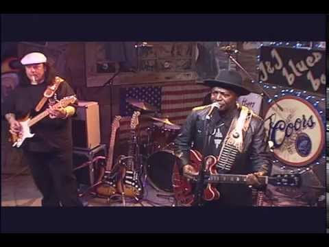 Smokin' Joe Kubek & Bnois King - "Healthy Mama"
