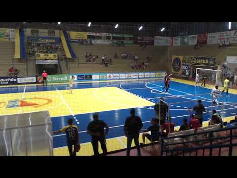 Gol do Libânio para o Giruá Futsal diante do ATLEC