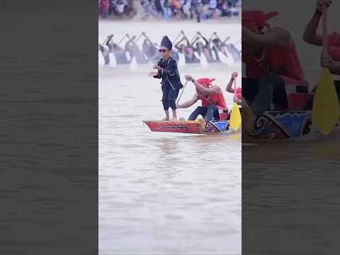 El niño de Indonesia que Baila en el Bote - Pacu Jalur #aurafarming #pacujalur #indonesia