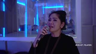 Download lagu VINA PANDUWINATA - DIDADAKU ADA KAMU @VELVET_PEJATEN mp3