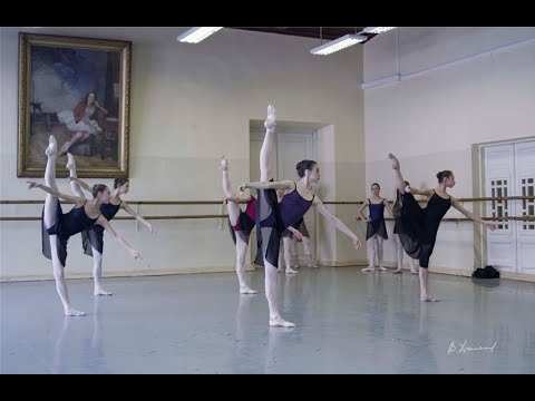 Grand Battement - Vaganova Academy: Classical Exam 2011 , 8th grade