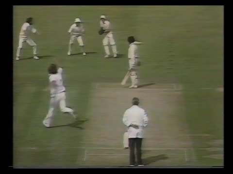IAN BOTHAM 5-35 ENGLAND v INDIA 2nd TEST MATCH DAY 1 LORD'S AUGUST 2 1979