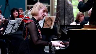 Chopin Piano Concerto N 2, mov. 1 Op. 21 in F minor – Rada Chomakova