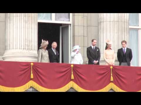 2012.06.10 - God Save The Queen (Diamond Jubilee version)