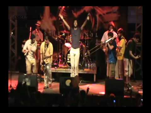 Móveis Coloniais de Acaju - Festival Dosol 2010