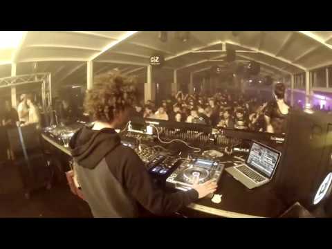 Josh Wink plays 'Fideles, Fabio Neural - Waiting Drop' @ Arenile Bagnoli Napoli 2016