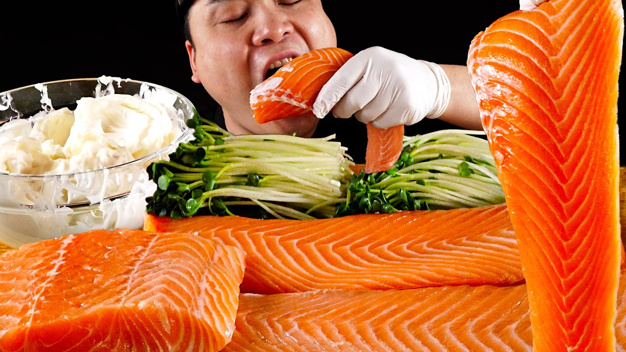 언제 먹어도 맛있는 부드럽고 기름진 통연어 먹방~!! Salmon sashimi