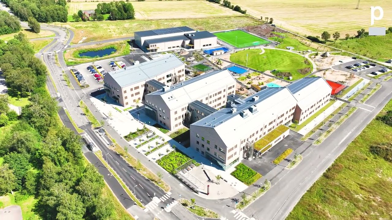 Tröingeskolan i Falkenberg - Aluminiumdörrar, glasfasader, ståldörrar och stålpartier från Preconal