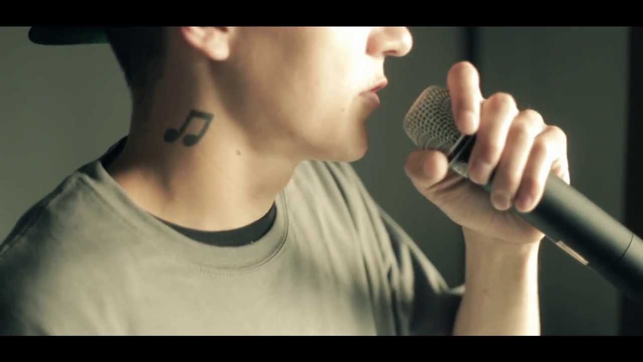 Docu-ad for a recording artist. Featured in large ad campaign for a Hollywood rig company.