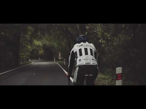 Mladý a cílevědomý sportovec si chce splnit svůj sen