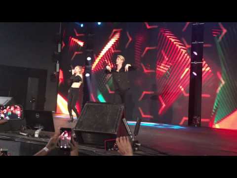 K.A.R.D (카드) - SOMIN and BM duo stage