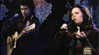 Natalie Merchant preforming It Just Can&#39;t Last on Larry King Live 2001