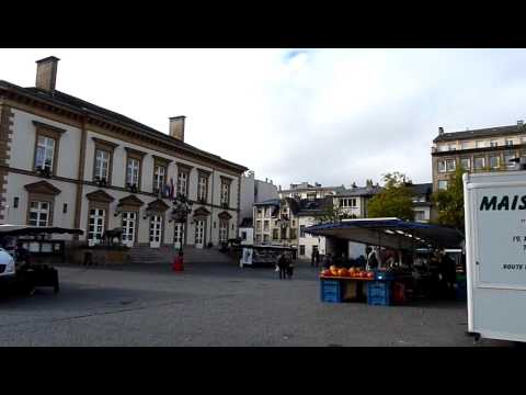 Praça Guillaume II de Luxemburgo às 11h