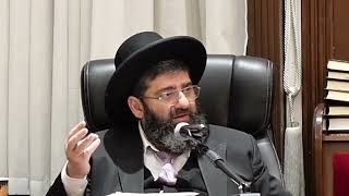 אם רק תגיד את זה השם יושיע אותך מכל הצרות - הרב אייל עמרמי (הרב אייל עמרמי) - התמונה מוצגת ישירות מתוך אתר האינטרנט יוטיוב. זכויות היוצרים בתמונה שייכות ליוצרה. קישור קרדיט למקור התוכן נמצא בתוך דף הסרטון