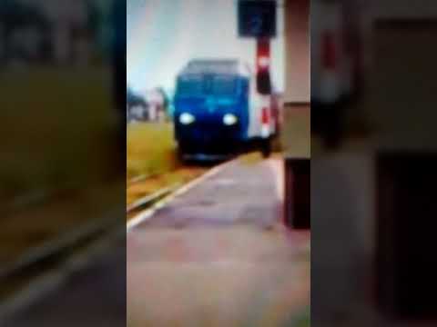 R 936 Oradea Mangalia se formează în gara Oradea.  2010