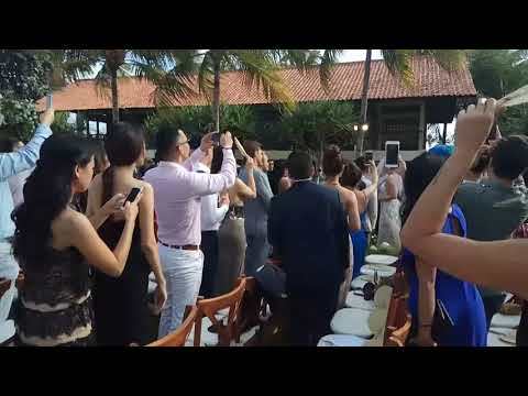 Here I Bow - Dira Sugandi