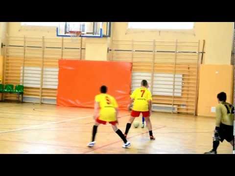 TRAMPKARZE | Turniej: Czuwaj - Polonia 1:1, k. 2:1. Janas vs Wanat