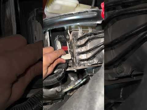 How to removal electronic brake control module connector