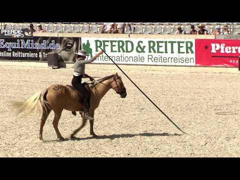 Emilia Schlotterbeck und Spirit auf dem Mustang Makeover 2018