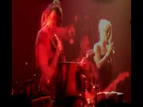 PLAYMATES ON THE RUN - trailer 100eme concert - electroclash / electropunk