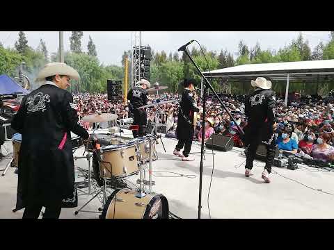 LOS LUMAQUINO ALEGRES  en vivo AquaBuin 01 11 21  5