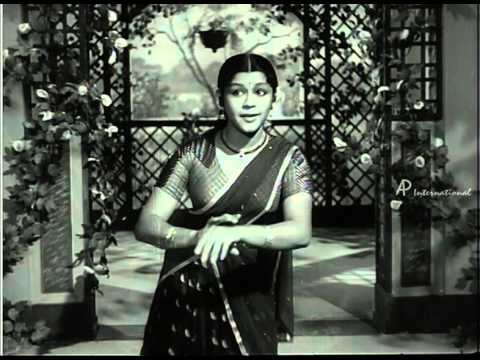 Oor Iravu - Paduthurangum Song