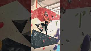 shoot the Boulder! 💥 #climbing #technique