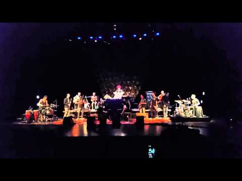 Elza Soares - "Pressentimento"