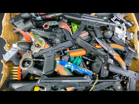 Airsoft Beretta M92, Glock 17 Pistols, Shot And Reload, Boxed Toy Guns And Rifles, Karambits- Knives