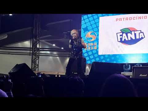 Akira Kushida cantando Daileon no SANA 2018 em Fortaleza/CE.