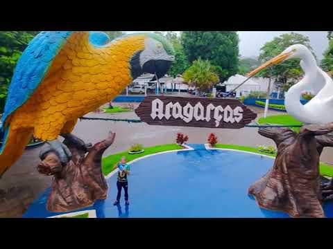 Maior estatuas de arara e garças Aragarças Goiás