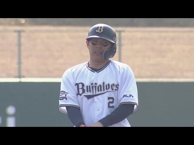 【3回裏】バファローズ・若月健矢 フェンス直撃のタイムリー2ベースヒットで1点を返す!! 2022年2月22日 オリックス・バファローズ 対 千葉ロッテマリーンズ