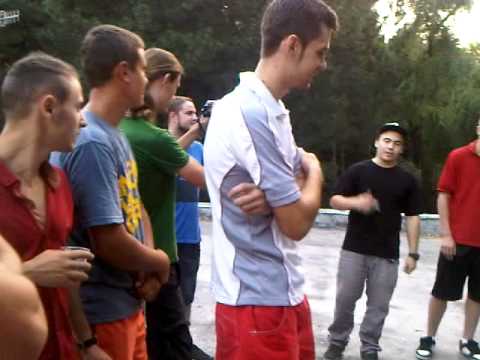 HIP-HOP OFFLINE 2013 - RomaNecredinciosu UC & Traian