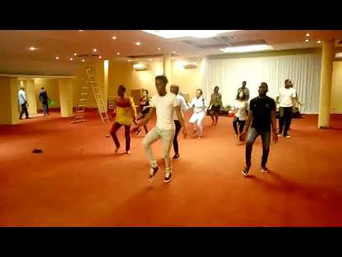 L'artiste Djanny B-Boy en mode répétition