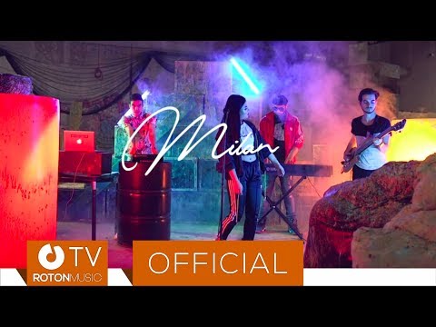 Milan Gavris - Not Another Pop Mash up-4