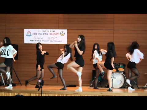 운중중학교 3학년 미니콘서트 춤 에이핑크 - Mr. Chu, AOA - 짧은치마(김시현)