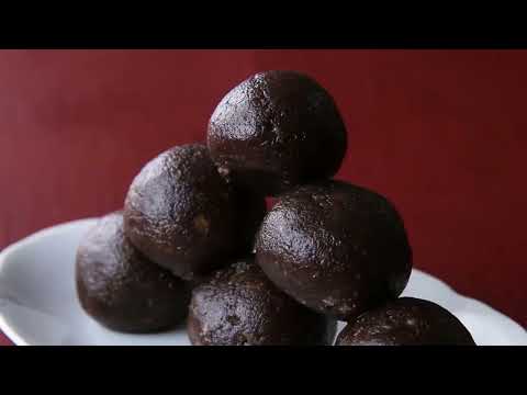 Walnut Cocoa Balls Recipe