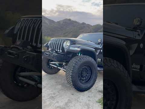 Jeep Gladiator 3.0L Ecodiesel king shocks x evo mfg