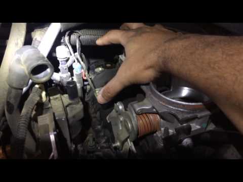 GMC sierra 4.3L vortec V6 Distributor Cap & rotor installation.