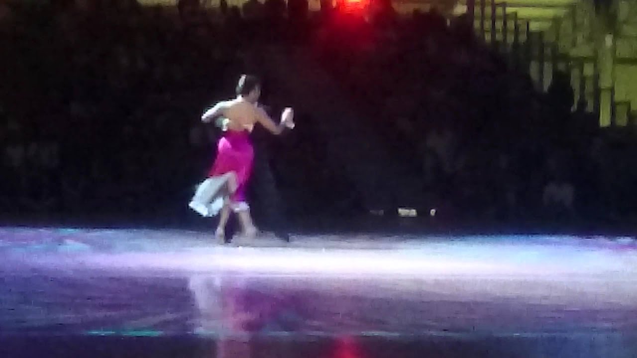 Sebastián Achaval y Roxana Suarez en Tarbes en Tango 2015