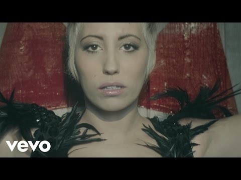 Significato della canzone Adesso è qui (Nostalgico presente) di Malika Ayane