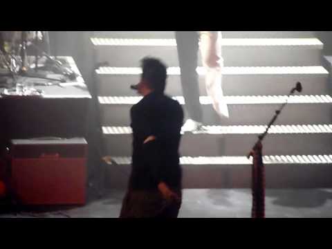 Bela B. - Kurzes Intermezzo zwischen 2 Songs live in Offenbach, 1.12.09 (HD)