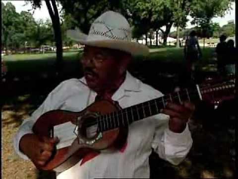 José Gutiérrez & Los Hermanos Ochoa - "La Bamba" [Live at Smithsonian Folklife Festival 2004]
