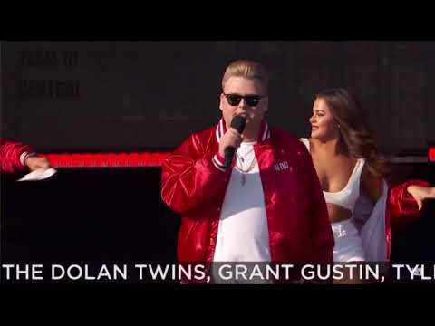 Jake Paul & Team 10 Performing 'It's Everyday Bro' At The Teen Choice Awards Full Performance